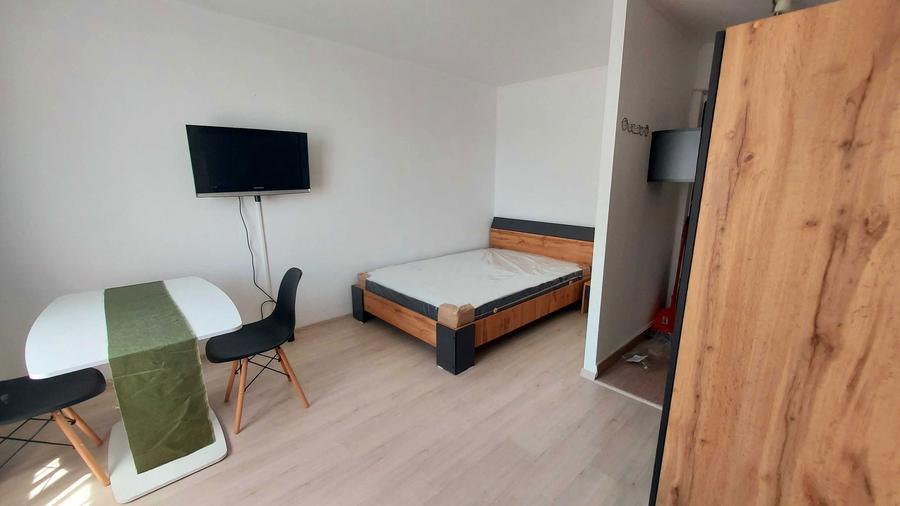 Vanzare garsoniera Mega Mall - 2