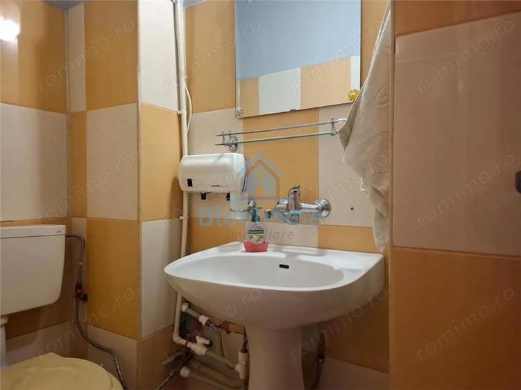 Apartament 3 camere, decomandat, etaj 2, 1Mai - 3