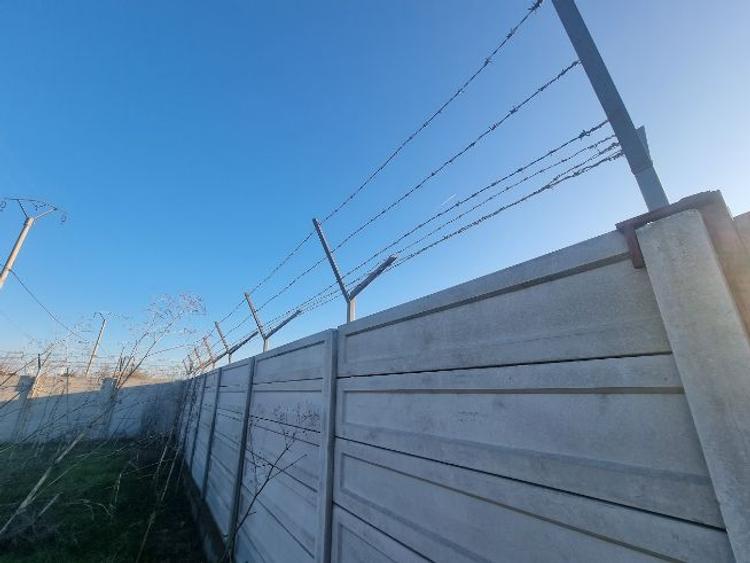 Teren 4500 mp de închiriat – Frumușani – Parcare TIR / Depozitare logistica - 1