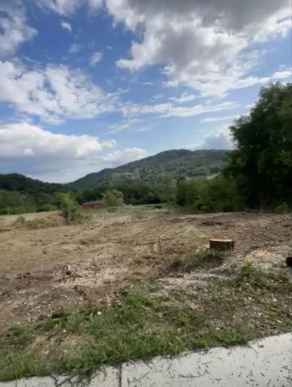 Teren intravilan ocnele mari / 8 min de oras / 1700 m2 - 5