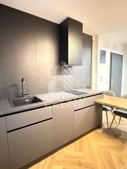 Apartament de lux cu 2 camere, zona centrala, langa Medicina - 11
