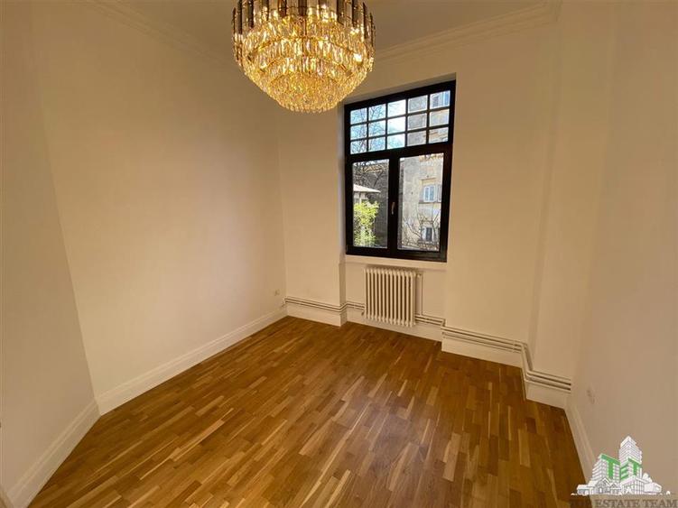 Apartament de vanzare cu 5 camere, imobil consolidat - 7