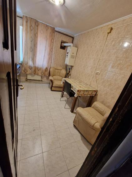 Inchiriez Apartament 2 Camere Zona UltraCentrala Bacau - 4