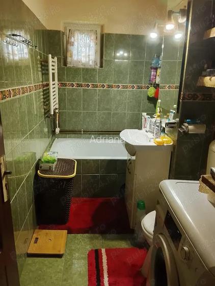 De vanzare apartament decomandat 1 camera zona Buziasului De vanzare apartament decomandat 1 camera zona Buziasului