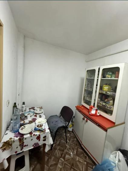 2 camere Banat , blocuri B.uri / Decomandat , finisaje clasice ! - 4