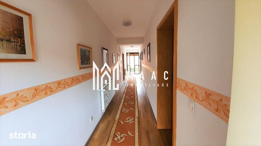 Casă cu 7 camere cu Teren 469 Mp în Central