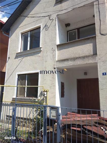 Casă cu 6 camere cu Teren 600 Mp în Păulești