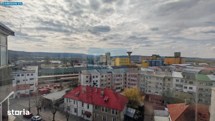 Apartament cu 4 camere decomandat în Gară