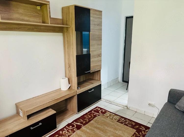 Garsonieră decomandată în Complex Studențesc