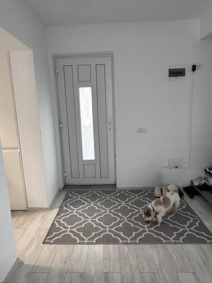 Apartament cu 2 camere semidecomandat în Rediu