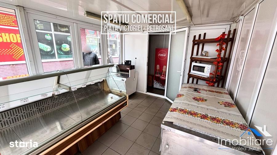 Spațiu comercial, de 20 mp, în Petros