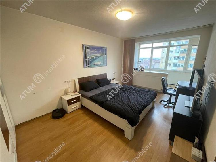 Apartament cu 3 camere decomandat, mobilat în Mihai Viteazul