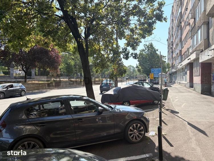 Spațiu comercial, de 96 mp, în Dacia
