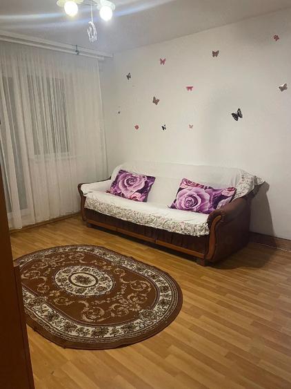 Apartament cu 2 camere semidecomandat în Milcov