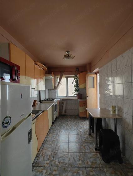 Apartament cu 2 camere decomandat în B-dul București