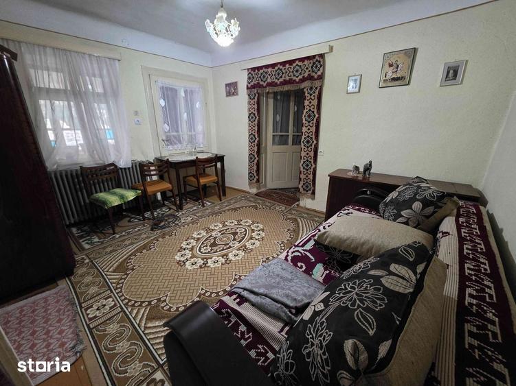 Casă cu 4 camere cu Teren 800 Mp în Câlnic
