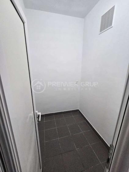 Spațiu comercial, de 60 mp, în Nicolina