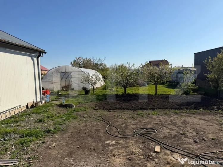Casă cu 3 camere cu Teren 1300 Mp în Central