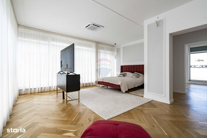 Apartament cu 4 camere în Central