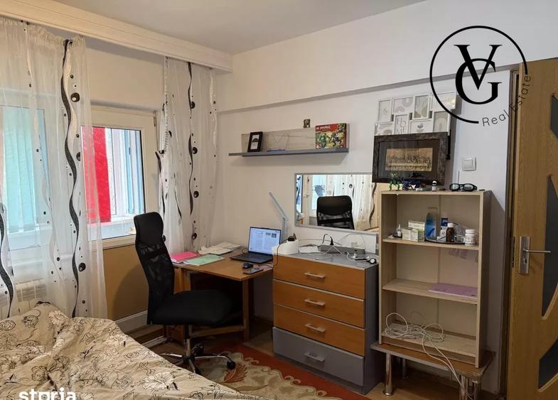 Apartament cu 4 camere decomandat în Inel II