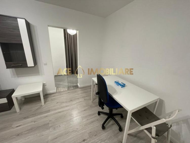 Apartament cu 2 camere decomandat, mobilat în P-ța Victoriei