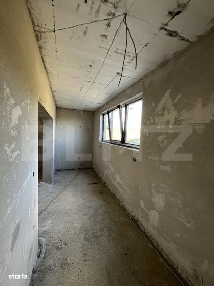 Casă cu 4 camere cu Teren 1000 Mp în Teaca