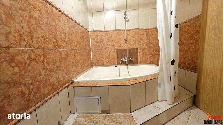 Apartament cu 2 camere decomandat în Triaj