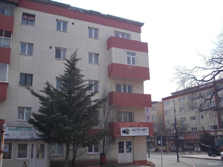 Apt 3 camere ultracentral, str. Nicolae Titulescu, bloc 70 - 4