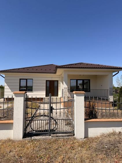 Vand casa intrare in Cionchesti - 3