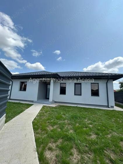 De vanzare casa noua la 2 min de Roman, suprafata Teren 700 mp