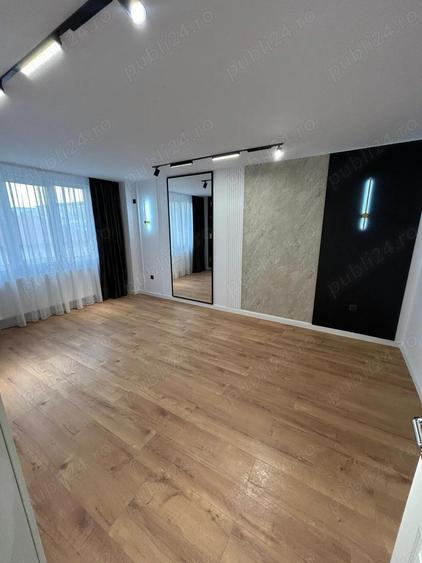 De vanzare apartament cu 4 camere, 2 bai , etajul 2, situat ultracentral - 12