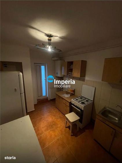 Apartament cu 3 camere decomandat în Dacia