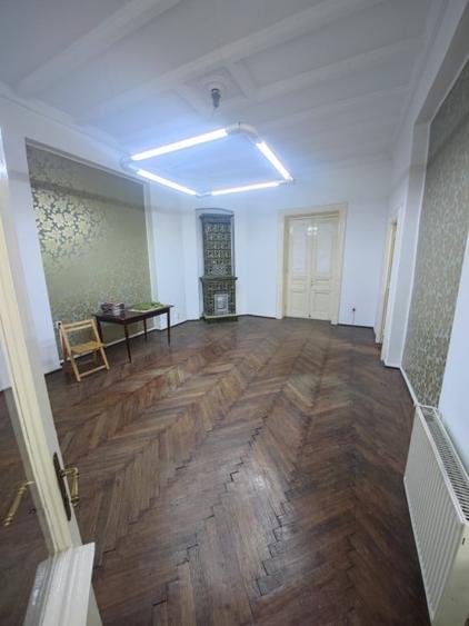 Vanzare 4 camere in vila Dacia - 5