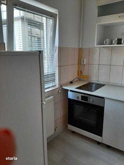 Inchiriez garsoniera zona B-dul Republicii - proprietar - 4