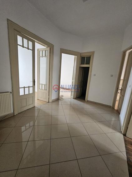 Birou, de 57 mp, în Ultracentral