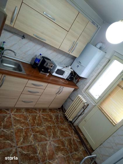 3 camere Craiovei , Decomandat / Centrala , mobilat / utilat - 4