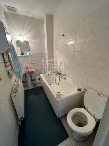 Casa individuala 4 camere, 115 mp + curte de 417 mp, zona Piata Abator - 10