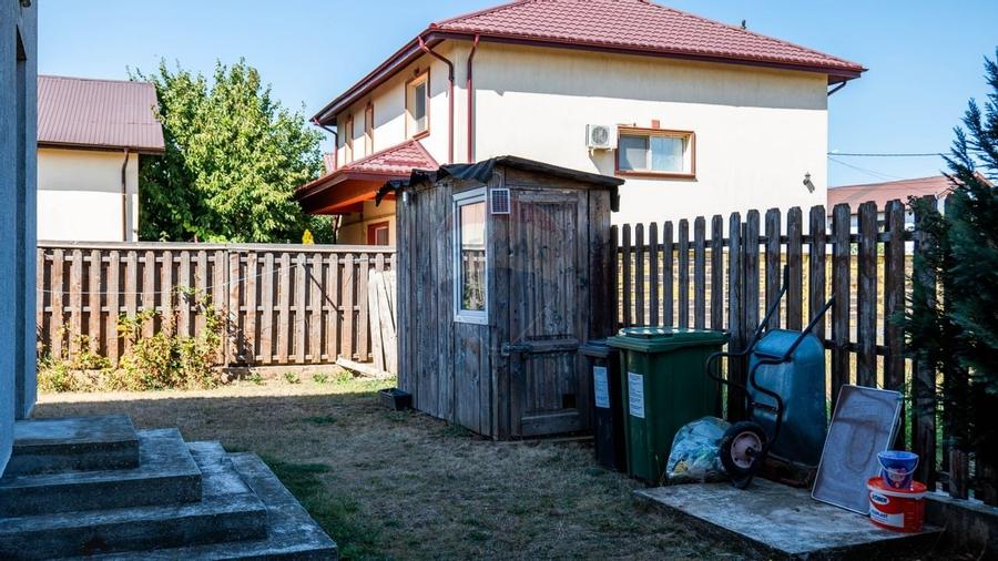 Branesti - vanzare vila deosebita cu 4 camere- Autostrada Soarelui - 24