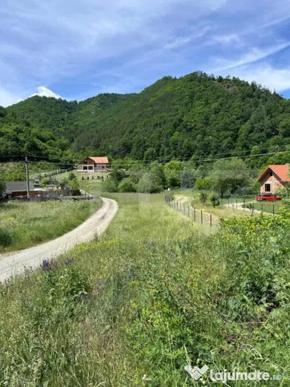 Teren ideal pentru investi?ie sau construc?ie, 1728 mp, pl - 1