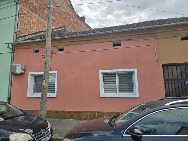 Vand ap la casa central , inc gaz , SC 96 mp, front stradal, renovat lux - 6