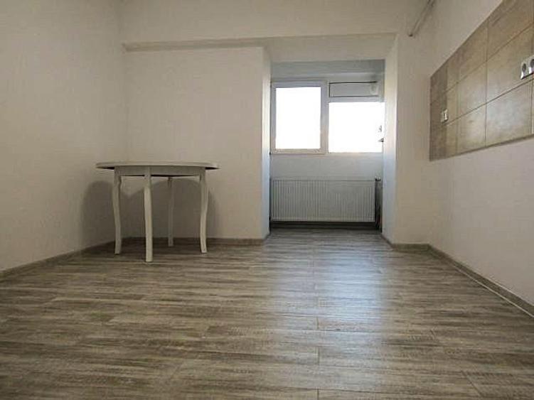 Micro 3, totul nou! Inchiriere apartament 125 mp - spatiu pt birouri. - 9