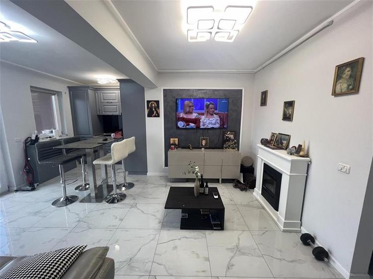 Ap 2 camere LUXOS, etaj 1, bloc nou, parcare, ULTRACENTRAL - 1