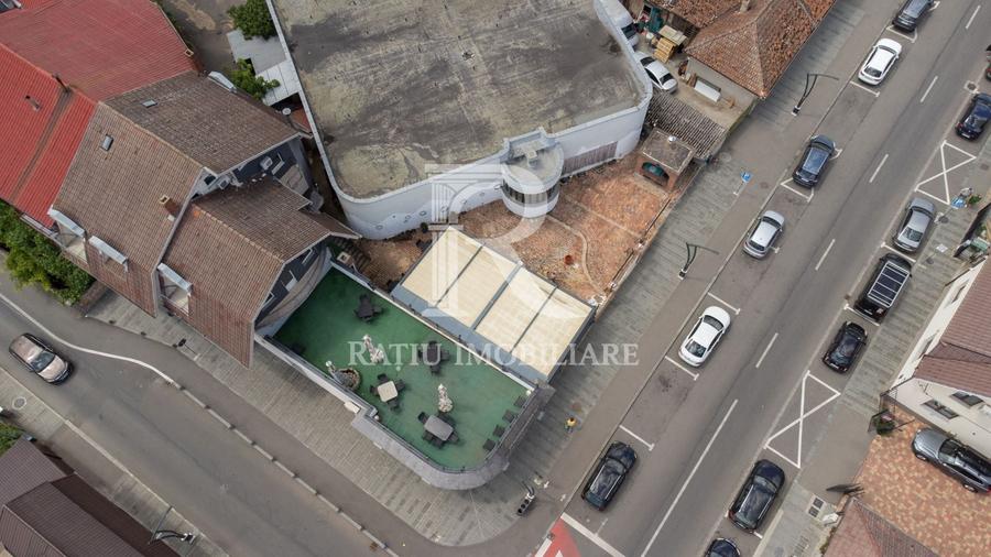 Casă cu 9 camere cu Canalizare în Băile Felix