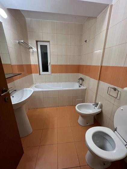 Inchiriez Apartament Andrei Muresanu, dormitor + living mare + bucatarie, ideal cuplu - 6