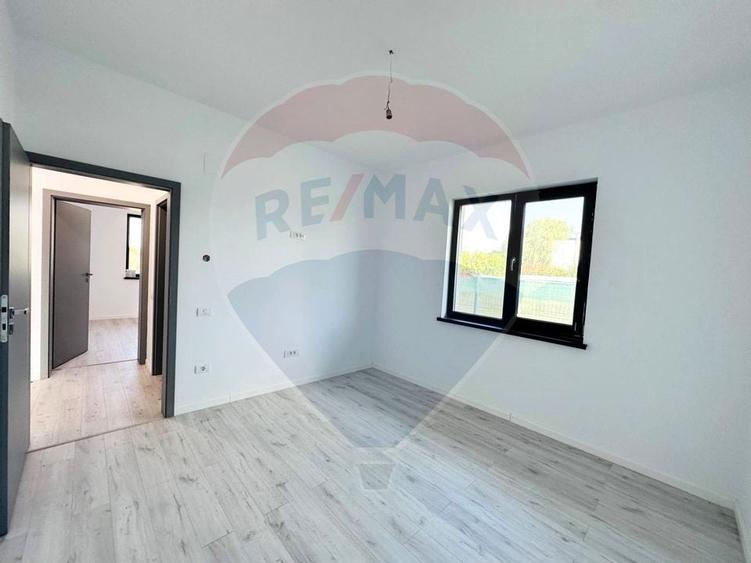 Casa noua, individuala, stil american - Crevedia - 17