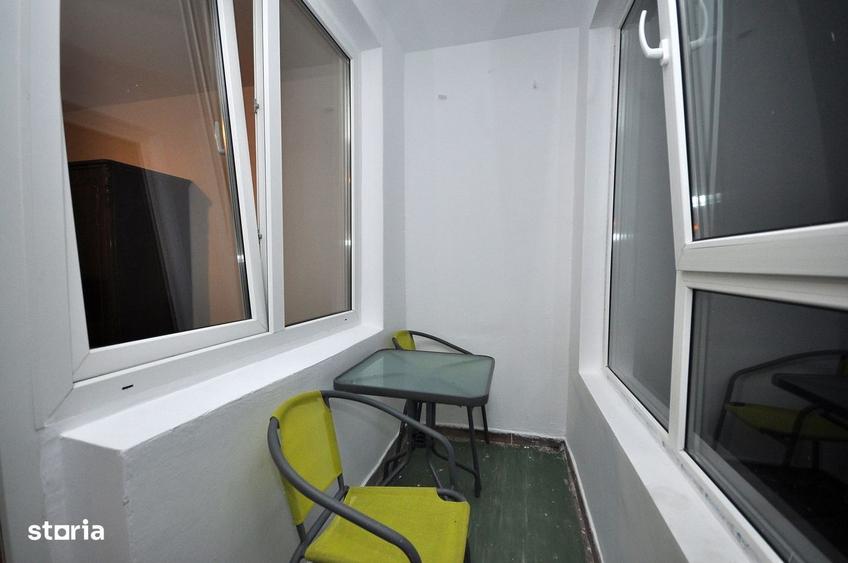 Apartament cu 3 camere decomandat în Drumul Taberei