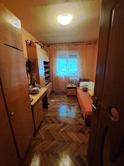 Proprietar vând apartament 3 camere zona Dacia - 4