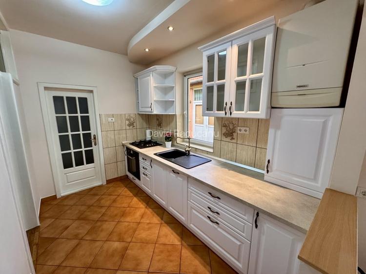 CASA CU 4 CAMERE, ZONA EXCELENTA, DIRECT PROPRIETAR CASA CU 4 CAMERE, ZONA EXCELENTA, DIRECT PROPRIETAR