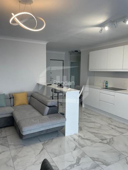 Apartament 3 camere, semidecomandat, parcare, intermediar, Zorilor Sud