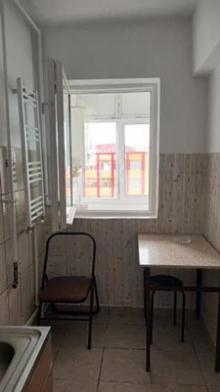 Vand apartament cu doua camere decomandat cu centrala proprie in Turnu Severin, zona Crihala - 1